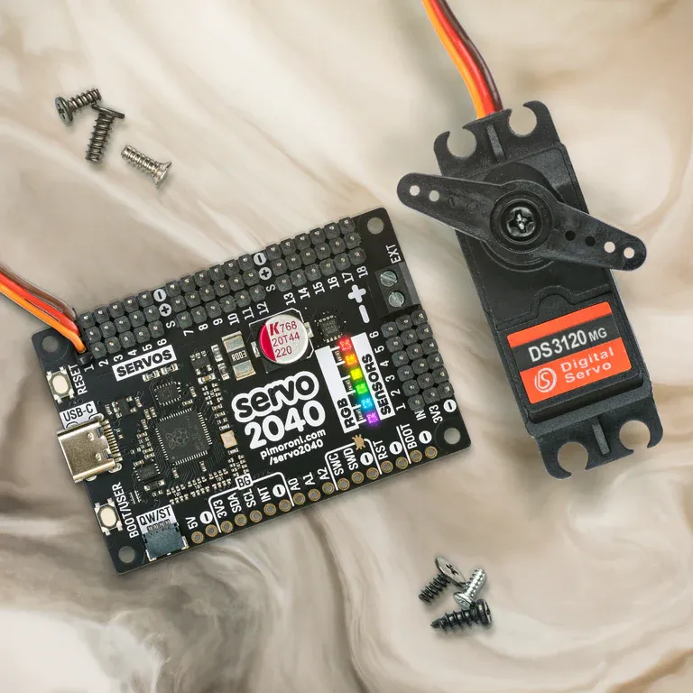 servo-2040-1_768x768_crop_center.webp